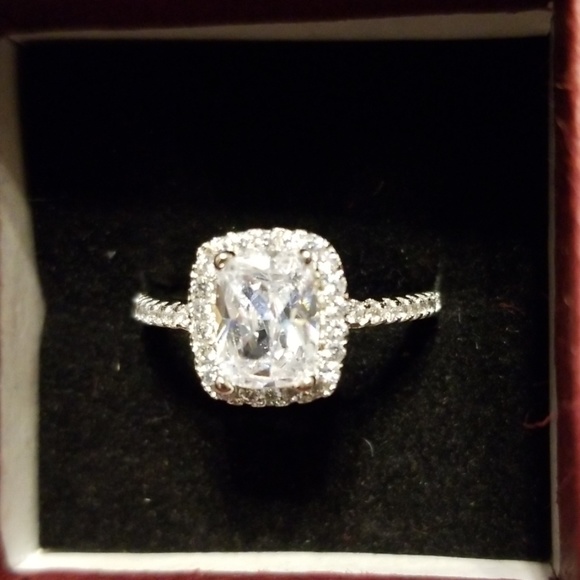 Jewelry - Radiant Solitaire